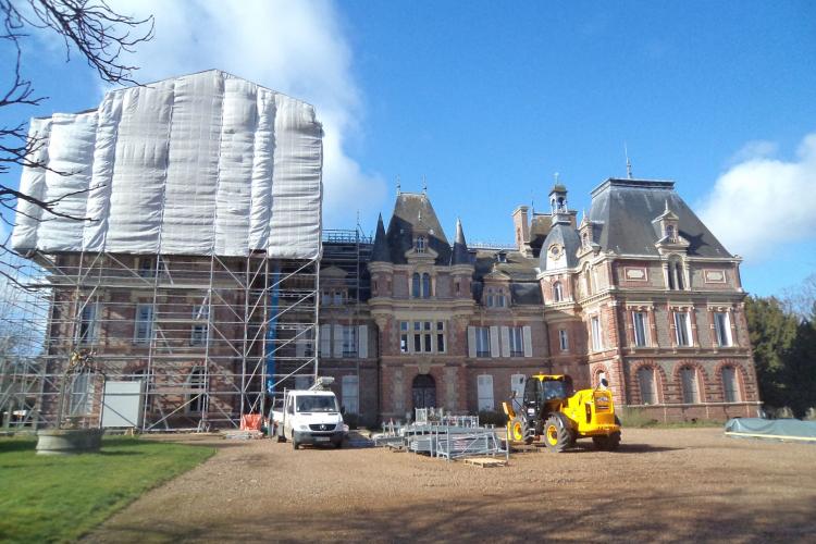 Réfection de toiture en ardoise naturelle du Château de la Chapelle